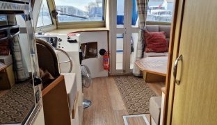 Alphacraft 34 - Meg - 6 Berth River Cruiser