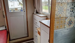 Hampton Safari - Star Cruiser - 4 Berth Inland Cruiser