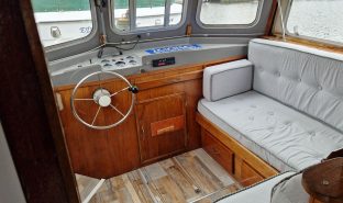 Hampton Safari - Star Cruiser - 4 Berth Inland Cruiser