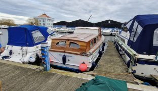 Jack Powles - Noisy Goose  - 4 Berth Wooden River Cruiser