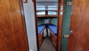 Jack Powles - Noisy Goose  - 4 Berth Wooden River Cruiser