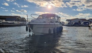 Princess 30 - Edzell Castle - 5 Berth River Cruiser With Everything On Her