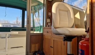 Princess 30 - Edzell Castle - 5 Berth River Cruiser With Everything On Her