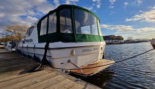 Princess 30 - Edzell Castle - 5 Berth River Cruiser With Everything On Her