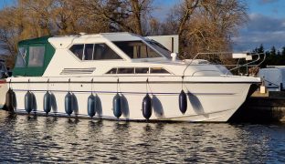 Princess 30 - Edzell Castle - 5 Berth River Cruiser With Everything On Her