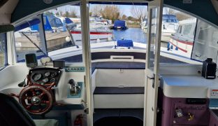 DC30 - Imagine - 4 Berth River Cruiser