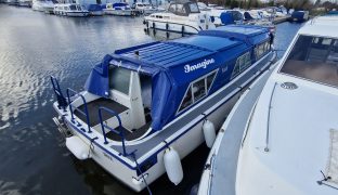 DC30 - Imagine - 4 Berth River Cruiser