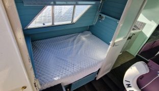 DC30 - Imagine - 4 Berth River Cruiser