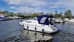 Sealine 24 - Limelight - 4 Berth Sports Cruiser  