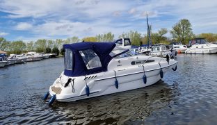 Sealine 24 - Limelight - 4 Berth Sports Cruiser  