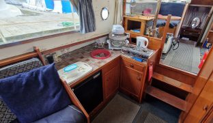 Dutch Boat - Kasian - 4 Berth Inland Cruiser