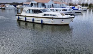 Bounty Buccaneer - Wombie 11 - 4 Berth Inland Cruiser