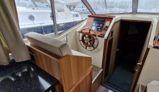 Bounty Buccaneer - Wombie 11 - 4 Berth Inland Cruiser