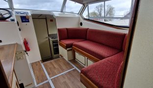 Sheerline 950 - Swallow - 4 Berth Inland River Cruiser