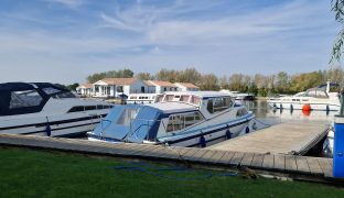 Sheerline 950 - Swallow - 4 Berth Inland River Cruiser