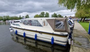 Bounty Buccaneer - Wombie 11 - 4 Berth Inland Cruiser