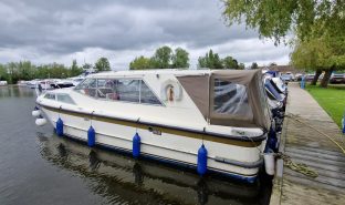 Bounty Buccaneer - Wombie 11 - 4 Berth Inland Cruiser