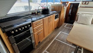 Bounty Buccaneer 34 - Wombie 11 - 4 Berth Inland Cruiser