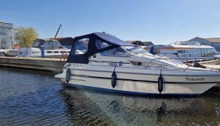 Attache Sealine 20 - 2 Berth Boat