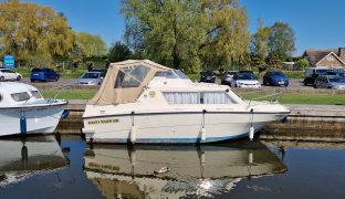 Wavey Rider - Taurus Five - 2 Berth Boat