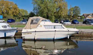 Wavey Rider - Taurus Five - 2 Berth Boat