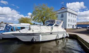 Monterey 2700 Maxum - Lolabelle - 6 Berth Sports Boat