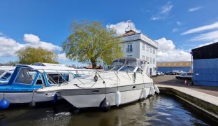 Monterey 2700 Maxum - Lolabelle - 6 Berth Sports Boat
