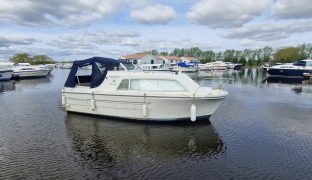 Viking 20 - Svanen - 4 Berth Four berth inland river cruiser