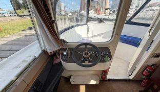 Bermuda 34 - Mashona - 4 Berth Inland River Cruiser