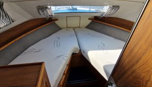 Aquafibre Pearl 38 - Norfolk Heron - 7 Berth Family River Cruiser