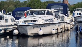 Aquafibre Pearl 38 - Norfolk Heron - 7 Berth Family River Cruiser