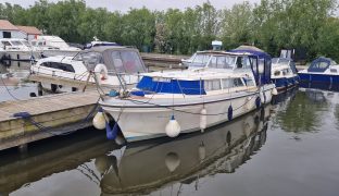 Princess 32 - Aquamarine II - 5 Berth Inland River Cruiser/ Off Shore Capabilities 