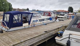 Princess 32 - Aquamarine II - 5 Berth Inland River Cruiser/ Off Shore Capabilities 