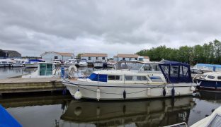 Princess 32 - Aquamarine II - 5 Berth Inland River Cruiser/ Off Shore Capabilities 