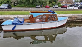 Herbert Woods Day Boat - Trident 1 - Day Boat