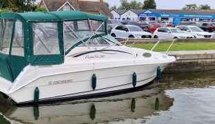 Rinker 240 - Happy Days - 4 Berth Sports Cruiser