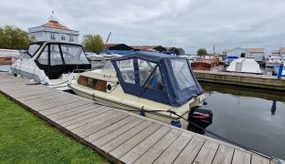 Shetland 4+2 Aurora - 4 Berth Inland River Cruiser