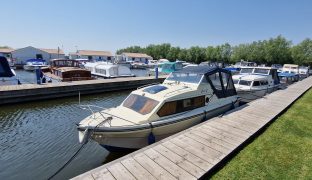 Shetland 4+2 Aurora - 4 Berth Inland River Cruiser