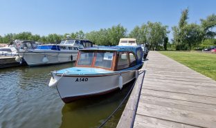 Herbert Woods Day Boat - Trident 1 - Day Boat