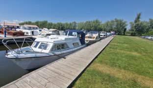 Fairline Fury - Eclipse - 3 Berth Inland River Cruiser