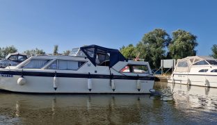 Viking 26 - Madge - 5 Berth Inland River Cruiser