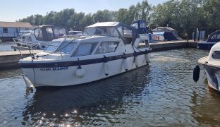 Viking 26 - Madge - 5 Berth Inland River Cruiser