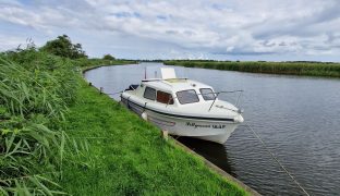 Broom 575 - Pollyanna - 2 Berth Day Boat