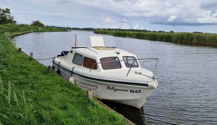 Broom 575 - Pollyanna - 2 Berth Day Boat