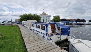 Hampton Safari - Reflection - 4 Berth Inland River Cruiser