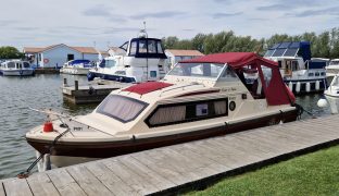 Shetland 4+2 - FOXY - 4 Berth Boat