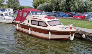 Shetland 4+2 - FOXY - 4 Berth Boat
