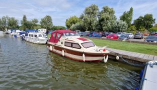 Shetland 4+2 - FOXY - 4 Berth Boat