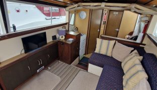 Connoisseur 29 -  Bonnie Lesley - 4 Berth Inland River Cruiser