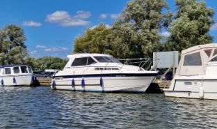 Haines 29S - Bluebell Two - 4 Berth Inland River Cruiser